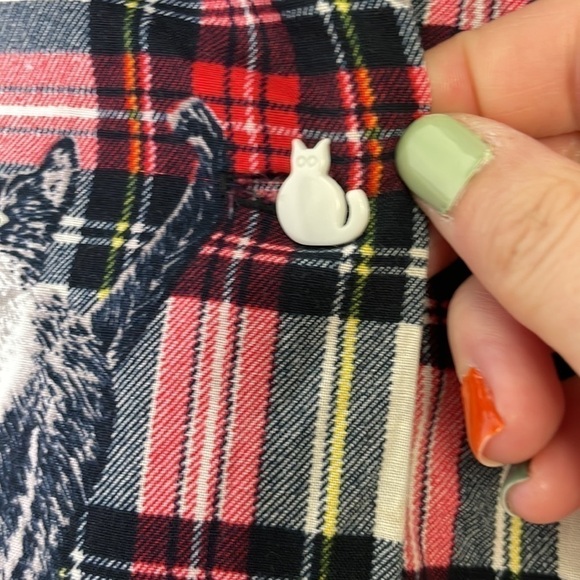 Fun cats print plaid buttons down shirt - Picture 5 of 7